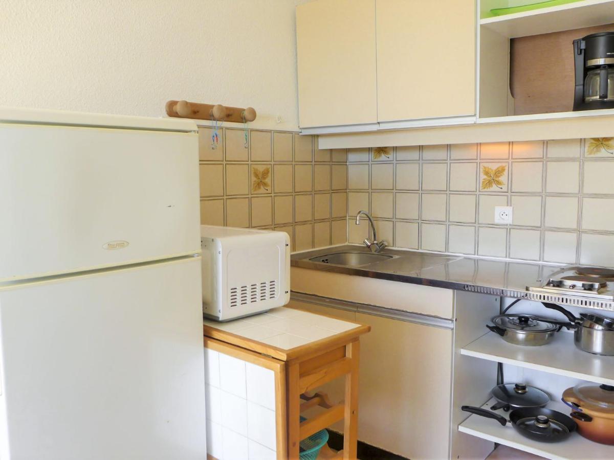 Les Eaux Vives 1 & 2-2 By Interhome